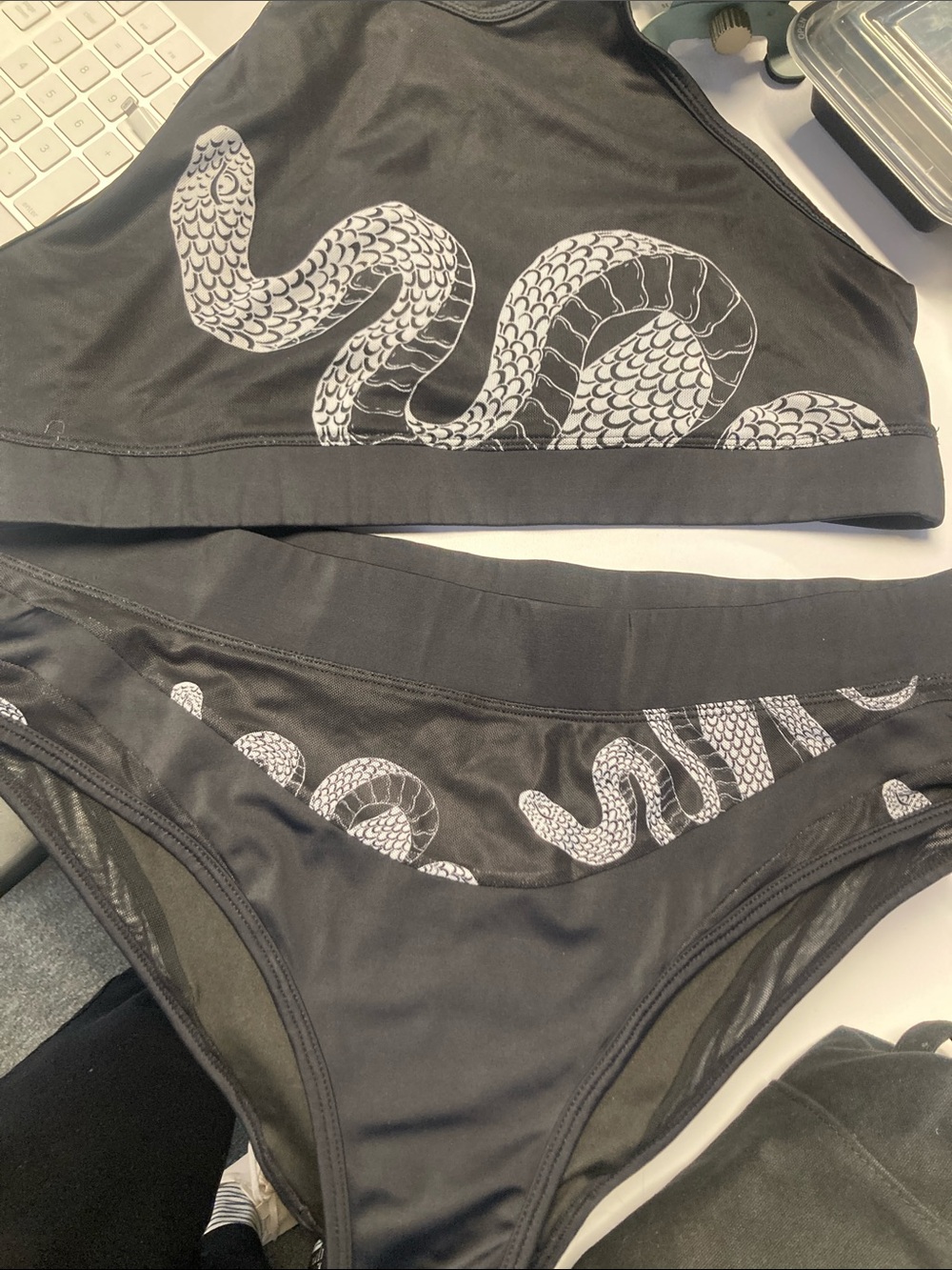 Set! Like new XXL CXIX Medusa black pole wear pole set